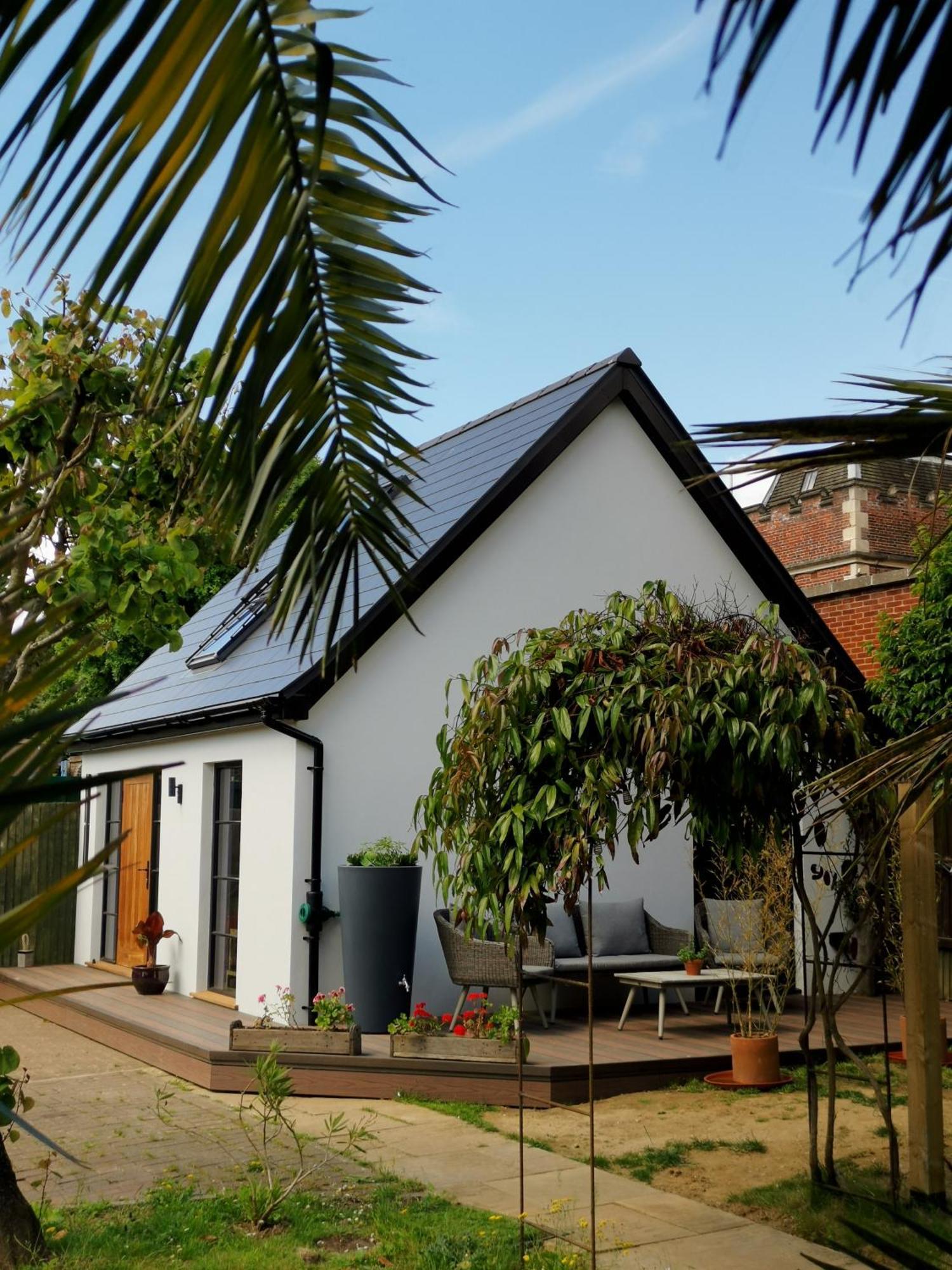 Hastings Casita, 'Little House' Self Contained Garden Lodge, Close To Town And Seafront المظهر الخارجي الصورة