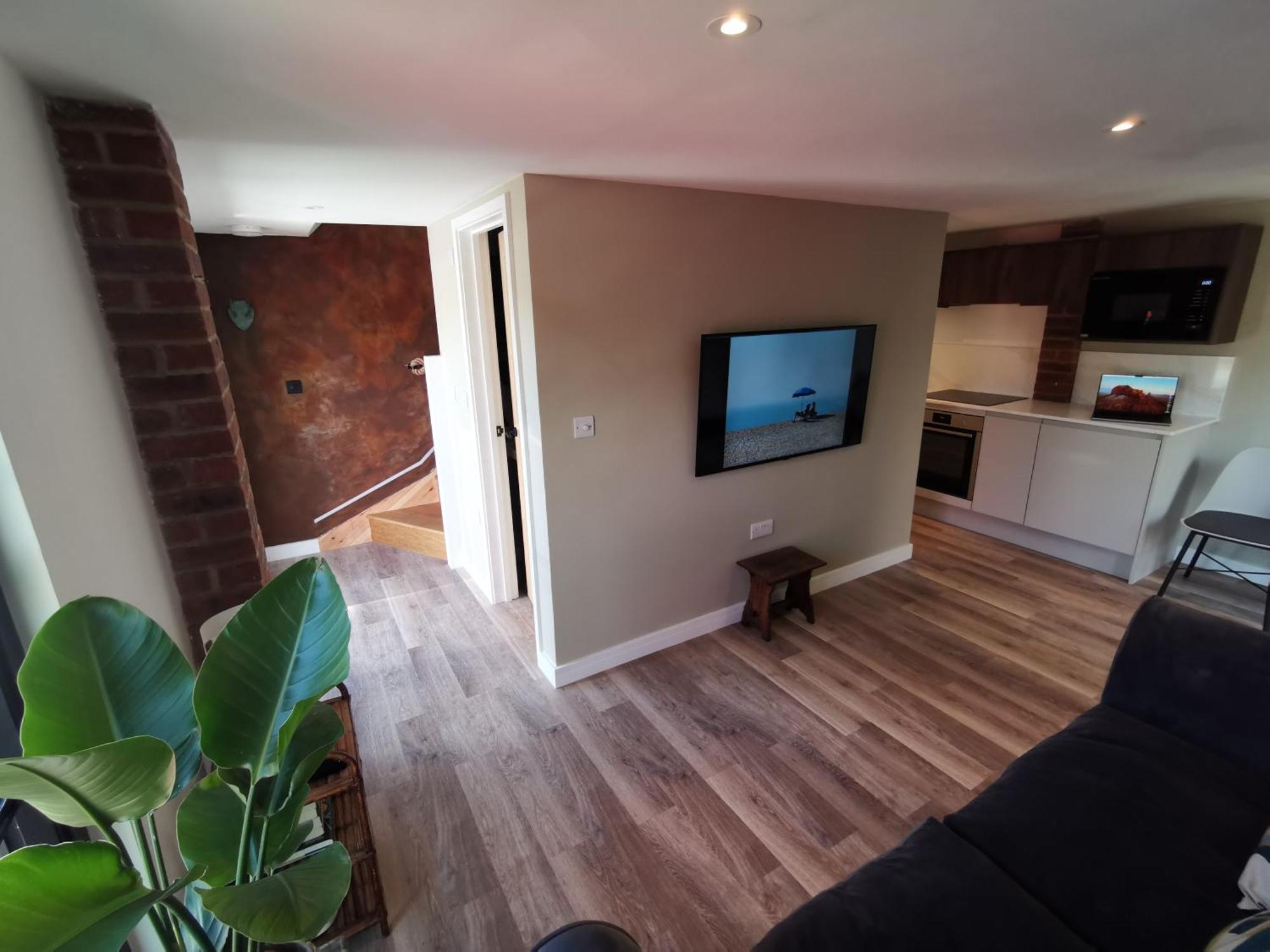 Hastings Casita, 'Little House' Self Contained Garden Lodge, Close To Town And Seafront المظهر الخارجي الصورة