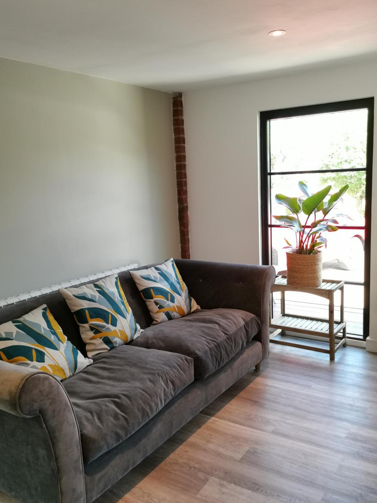 Hastings Casita, 'Little House' Self Contained Garden Lodge, Close To Town And Seafront المظهر الخارجي الصورة