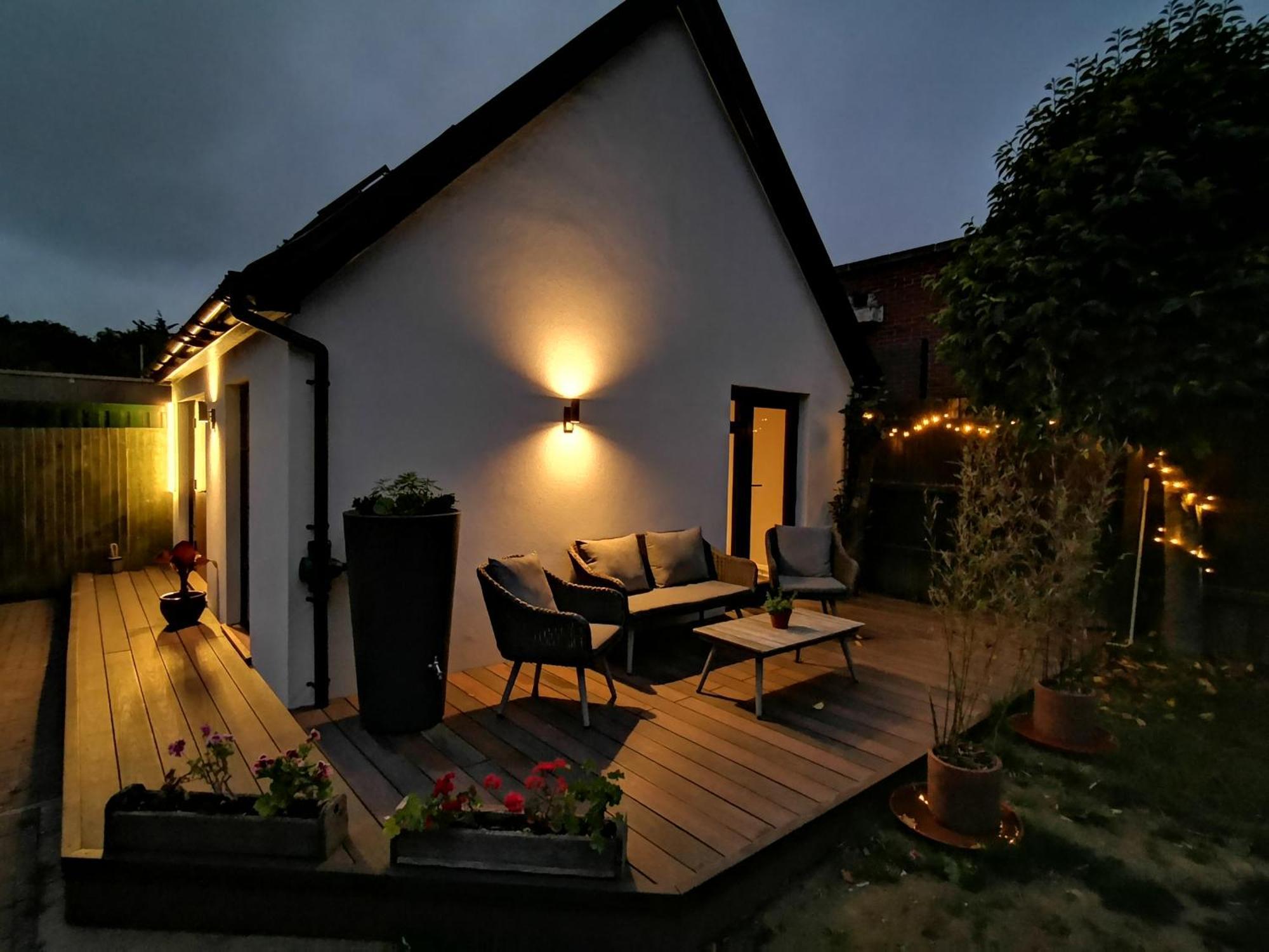 Hastings Casita, 'Little House' Self Contained Garden Lodge, Close To Town And Seafront المظهر الخارجي الصورة